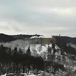 Family Fun Near Devil S Apartment *
